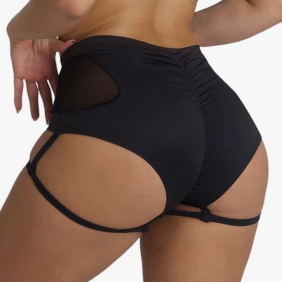 Booty shorts with garters - Picture 3 of 7